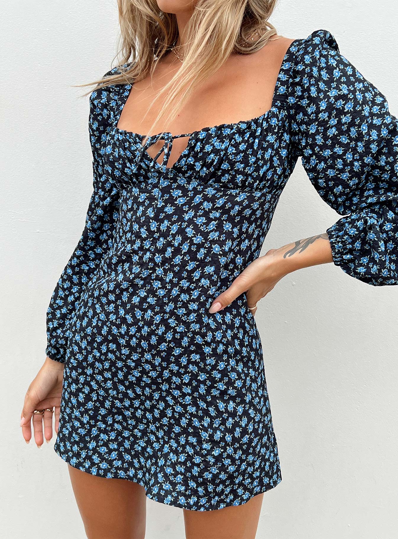 0-modelinfo-cathlin-us2_f9530a79-2b93-4858-ba90-b5427787f1c5