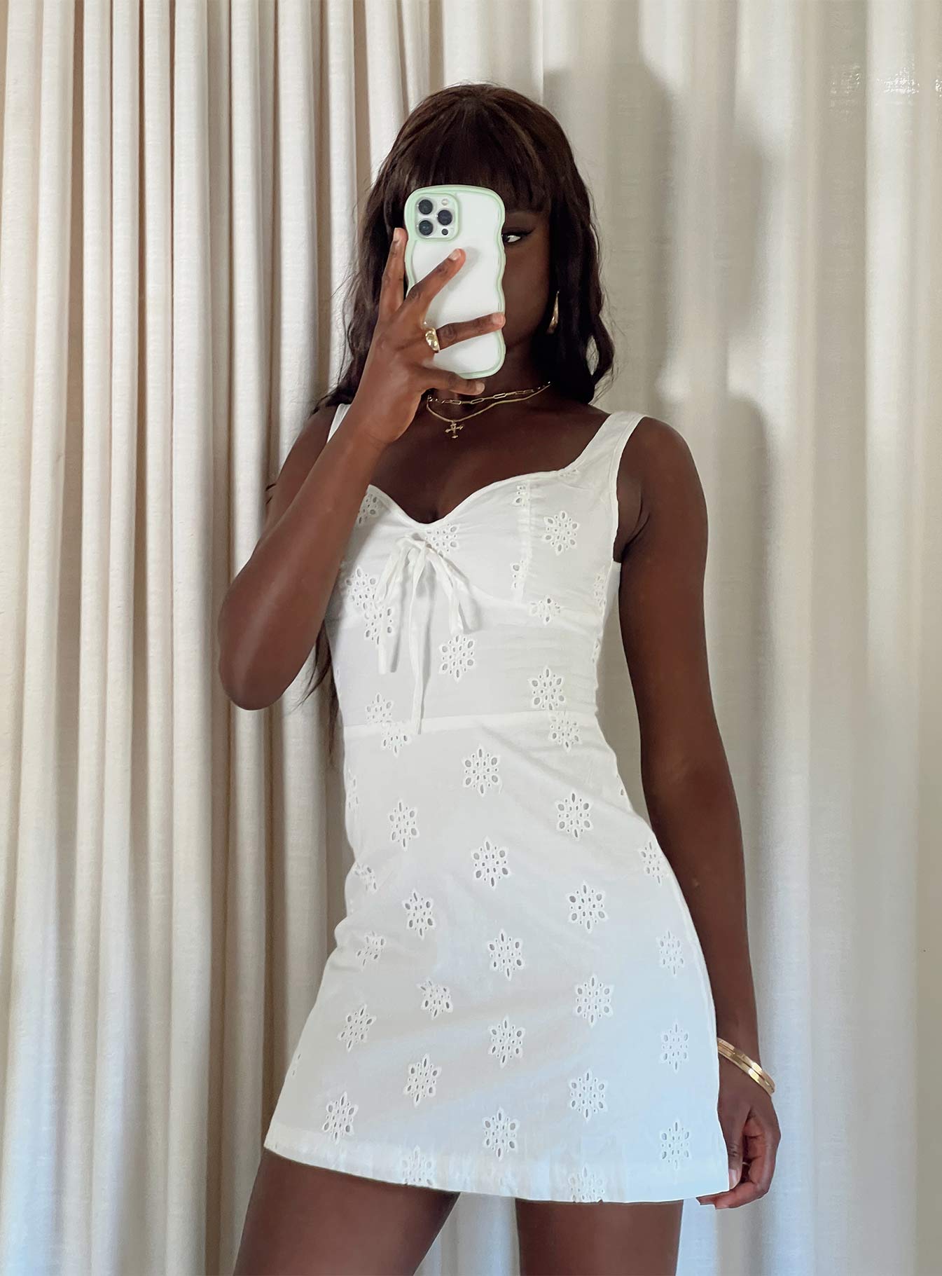 0-modelinfo-cynthia-us4_9f54ca9b-1eca-4954-b763-d0f37c9eb726