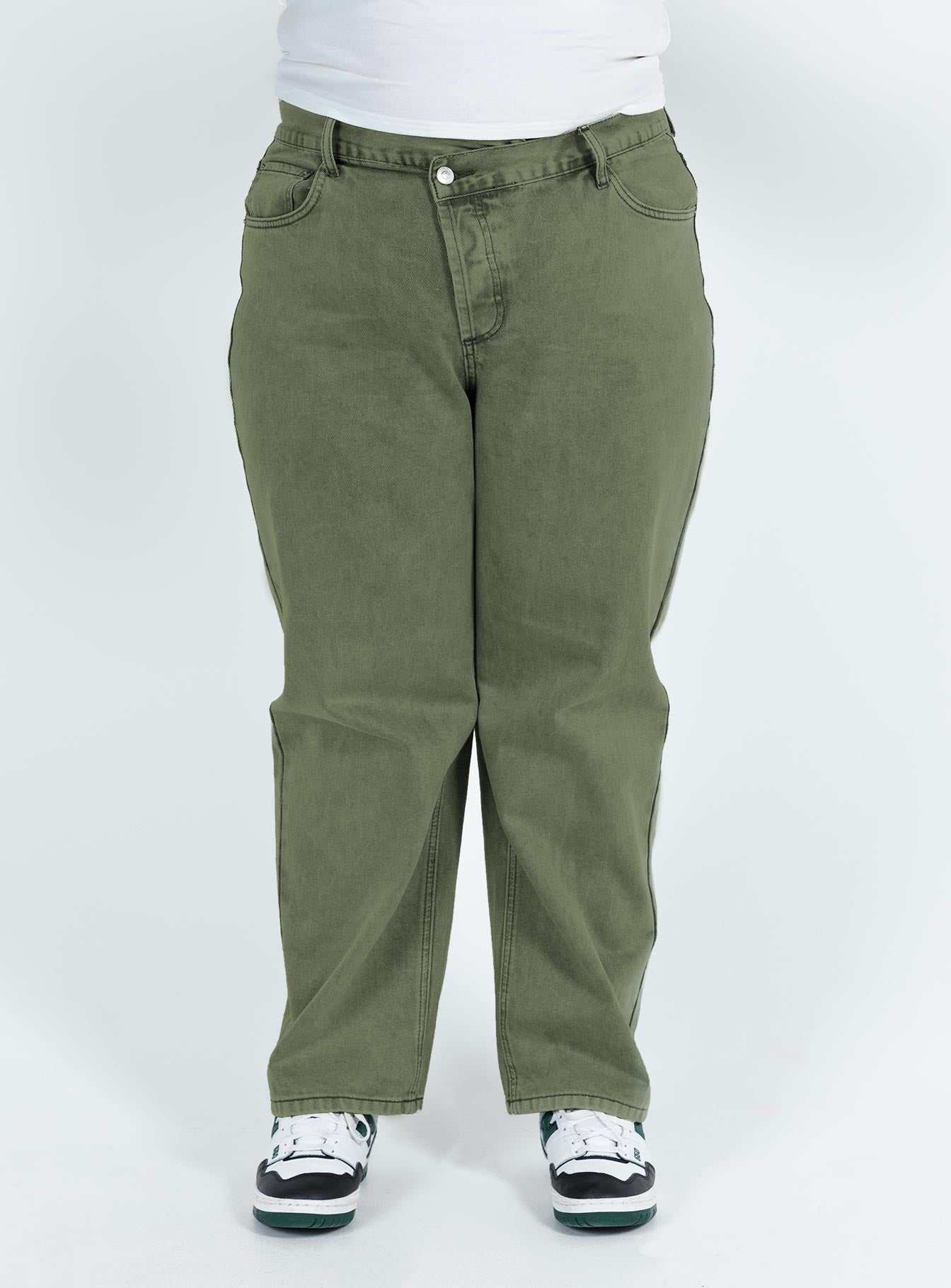 1-modelinfo-mia-us14_937db90d-ced2-4316-a8ef-f3ddc354a350