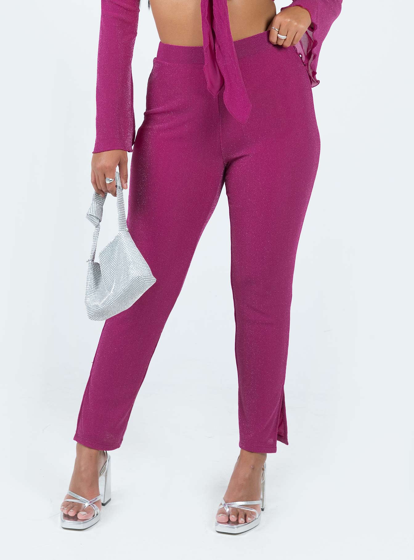 1-modelinfo-rheanna-us8_709b52be-df6c-4c0f-a497-fd1de0a5cc65