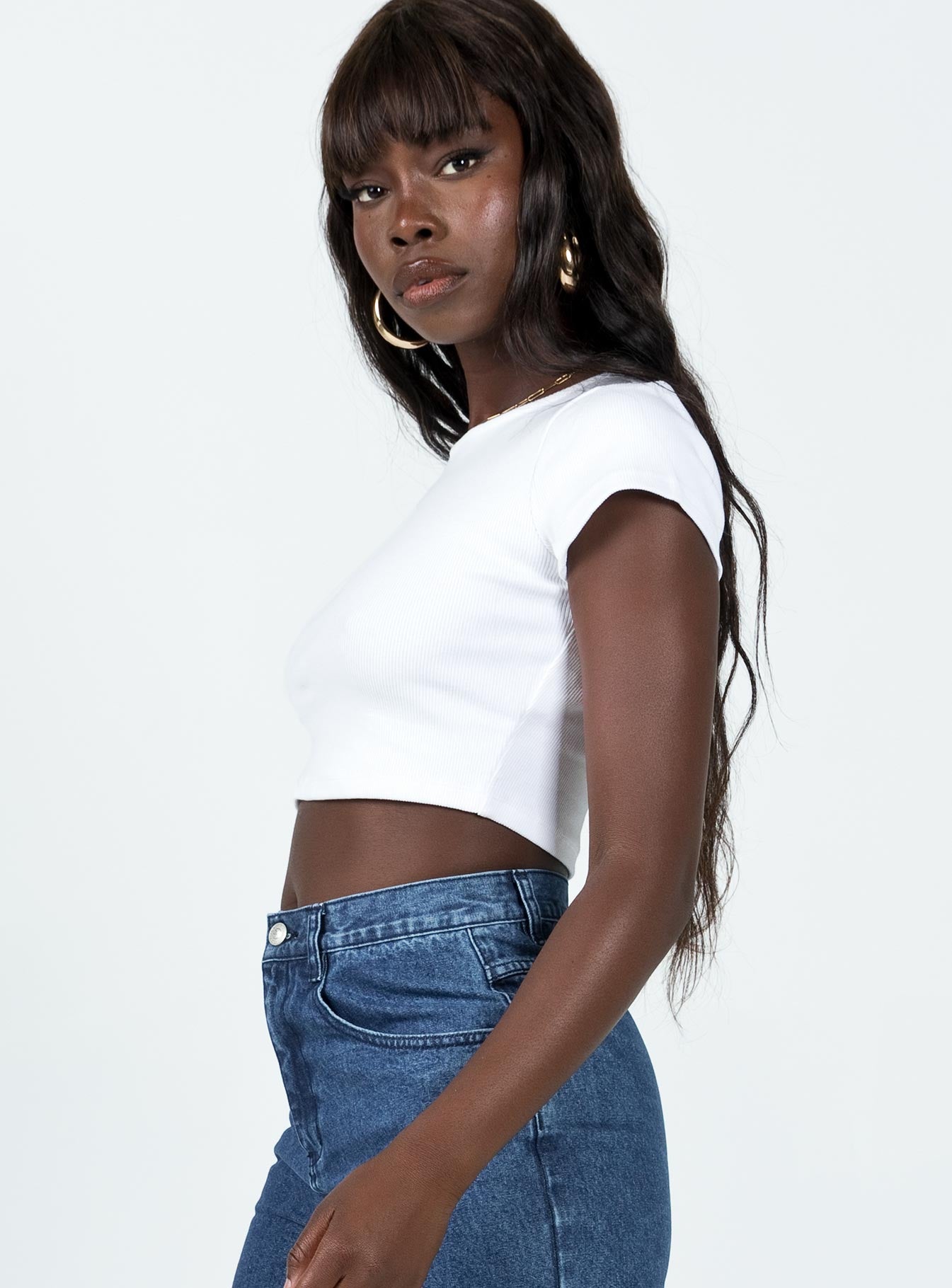 3-modelinfo-cynthia-us4_cd26a04d-1631-4571-86de-f9238321caf3