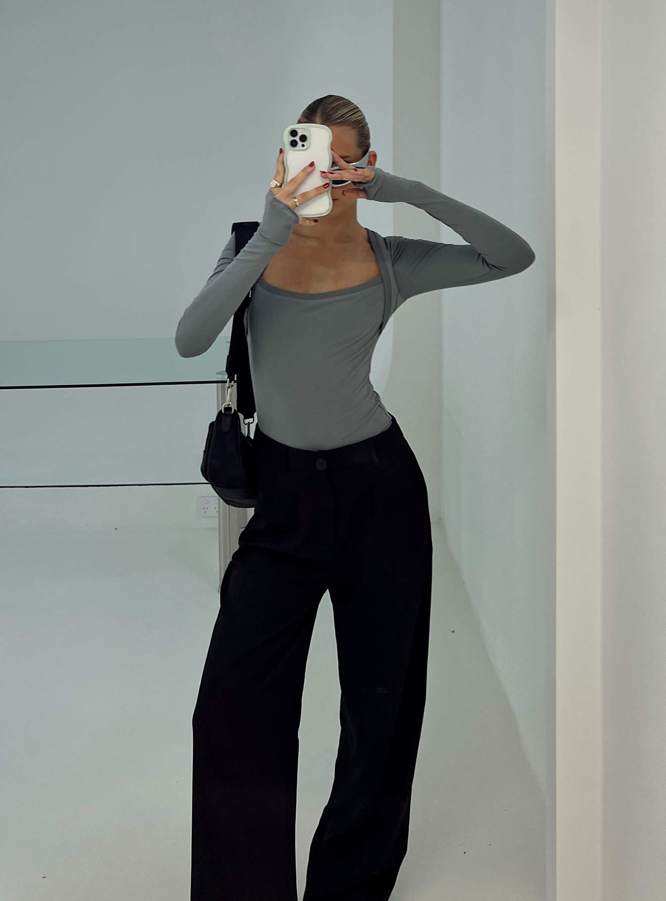 3-modelinfo-kiana-us2_075bd709-b149-437f-8adf-692757b4ae72