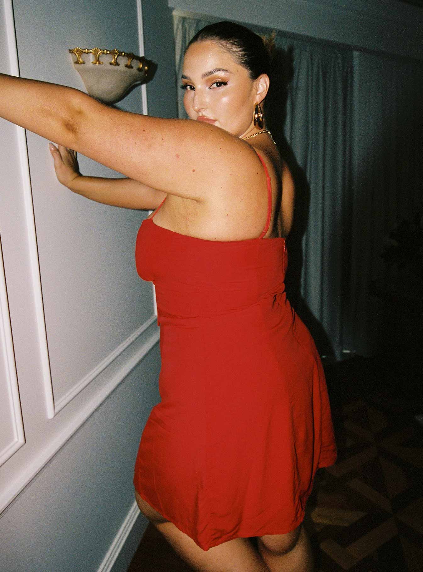 4-modelinfo-Riley-us14_e0311e17-4dae-4aa7-abe1-3bf0499735e7