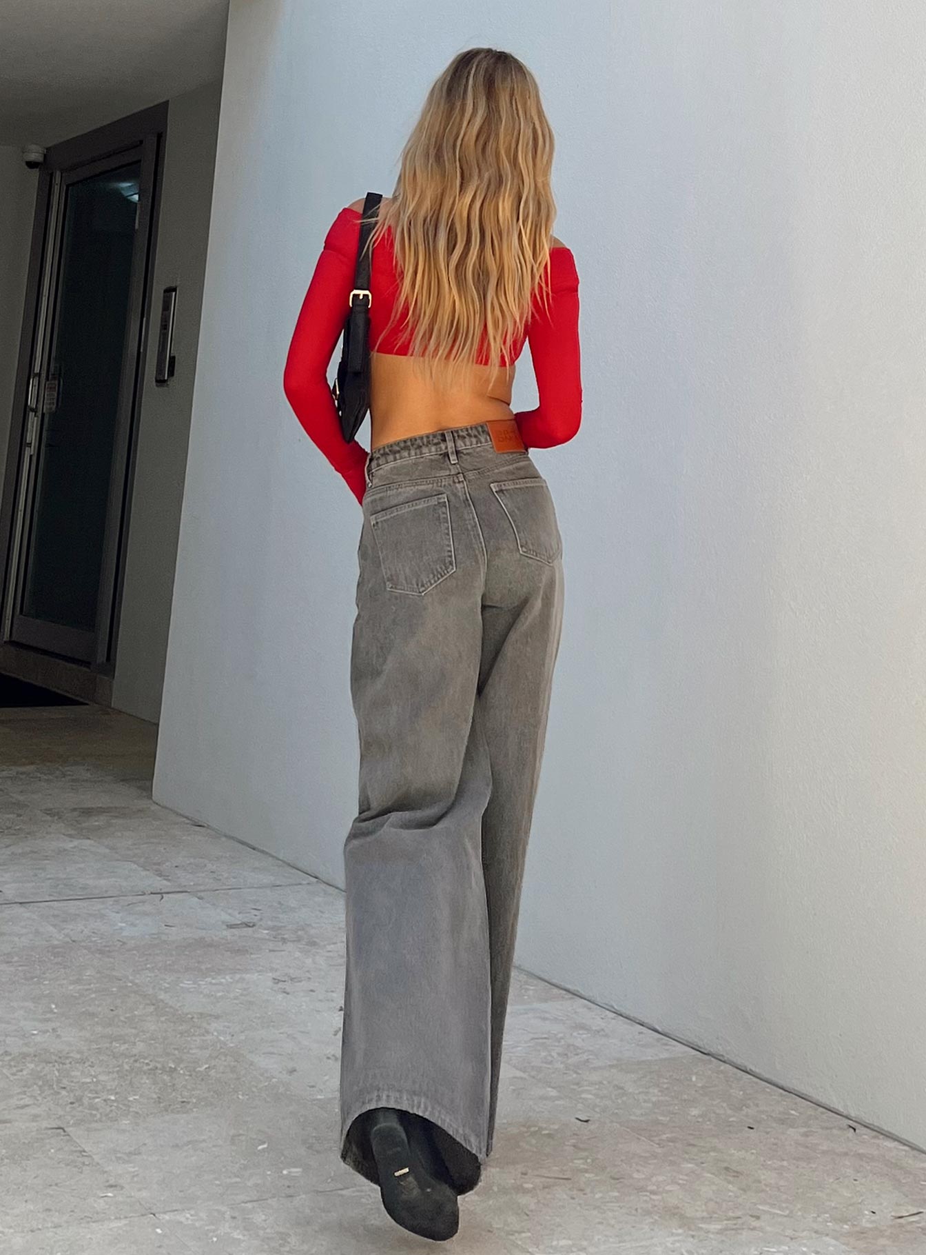 4-modelinfo-Saskia-us2_7a81650f-4ceb-4fd9-ba09-e2feb35bfda8