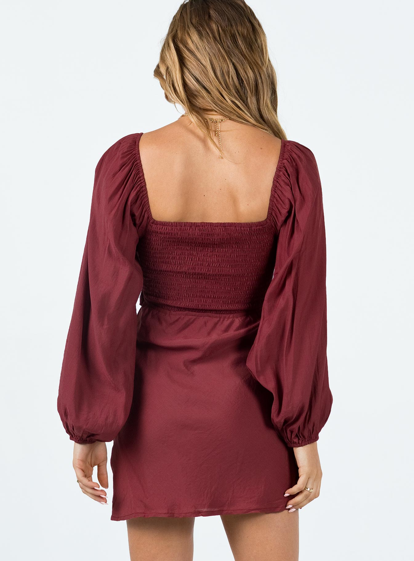 4-modelinfo-saskia-us2_6374a02d-f88c-4157-a20c-0bd8ca45c944