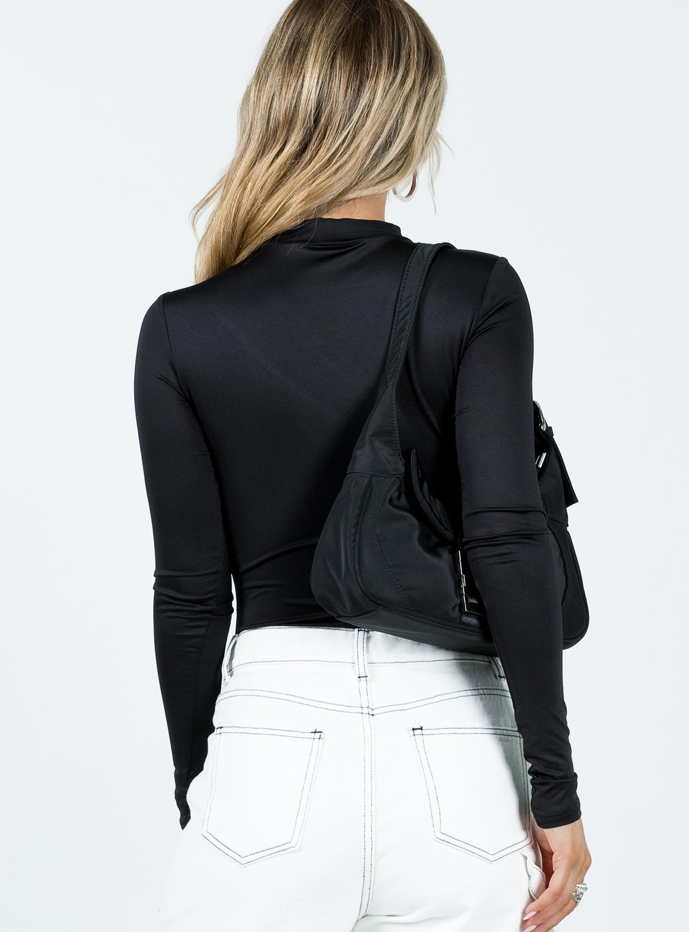 5-modelinfo-Chloe-us2_ea9969cb-8c9b-4764-a0ba-cd38d2d26988