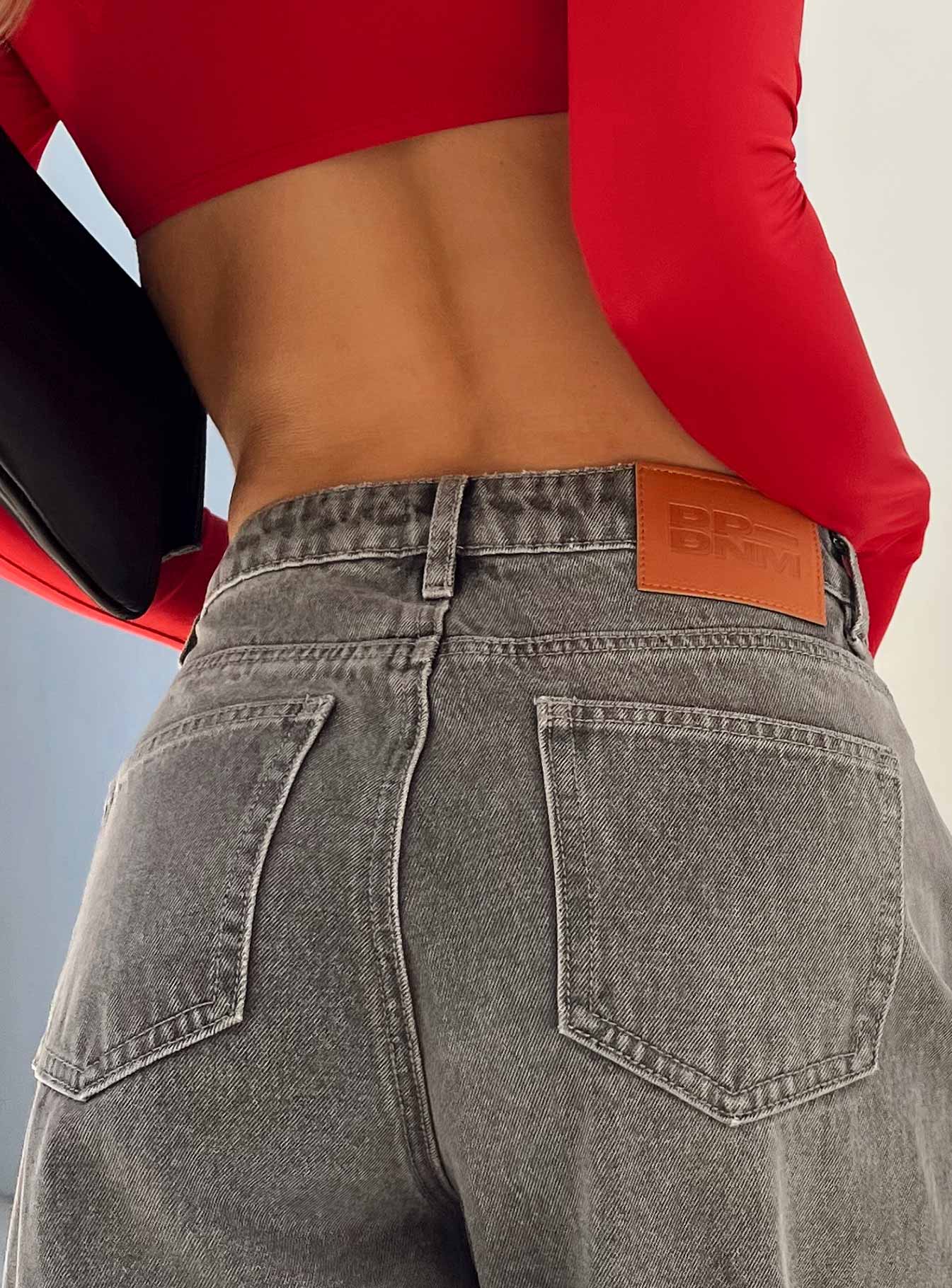 5-modelinfo-Saskia-us2_508de498-3db6-49c9-abe9-bb11b69f7fe6